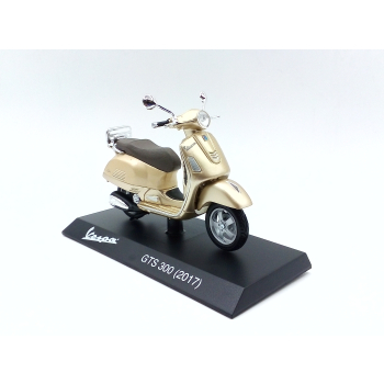 Skuter Vespa GTS 300 2017 gold - skala 1:18 - Centauria